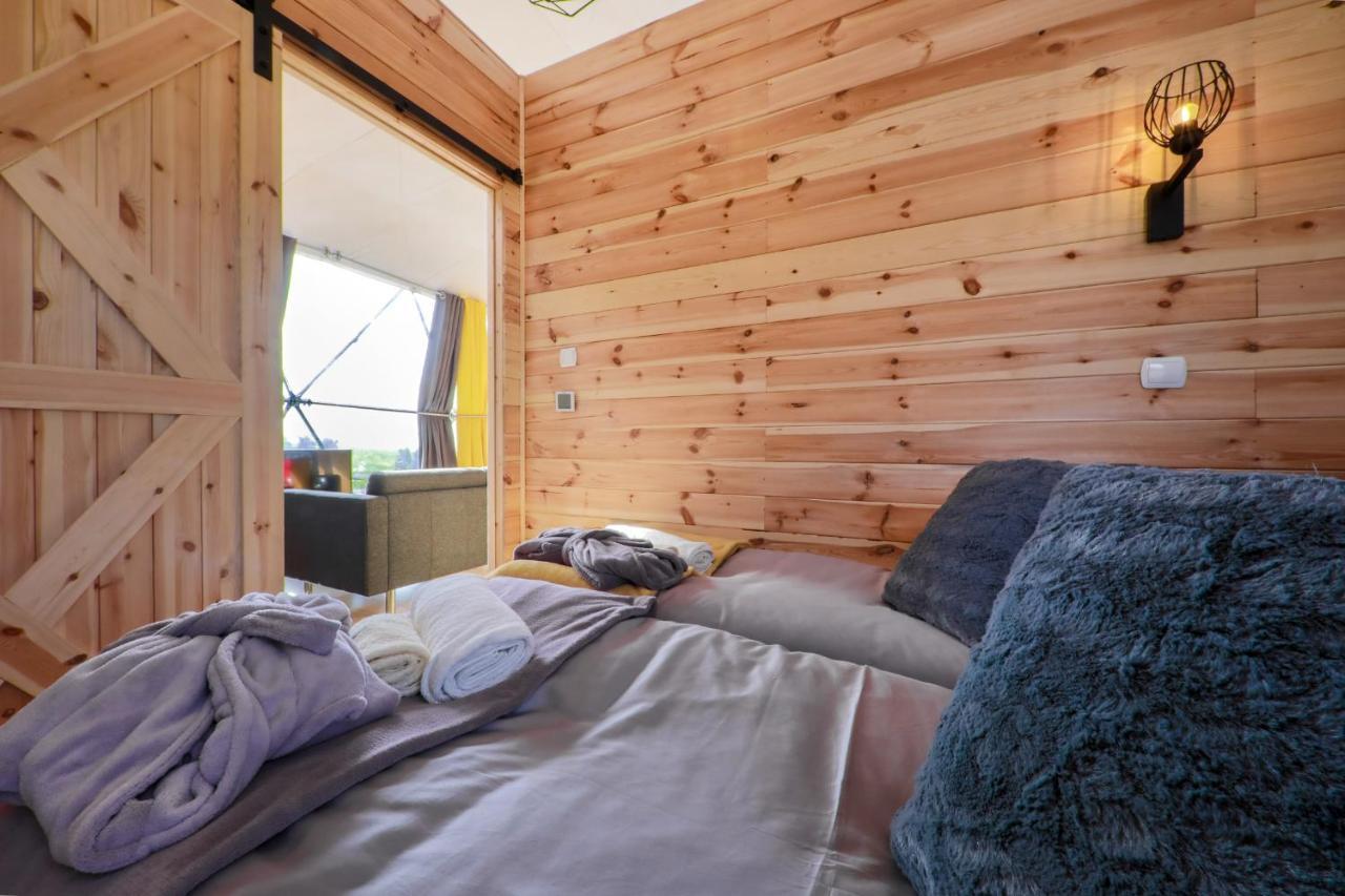 Bed and Breakfast Glamping Gliczarow Klapnioki Leśnica Exterior foto