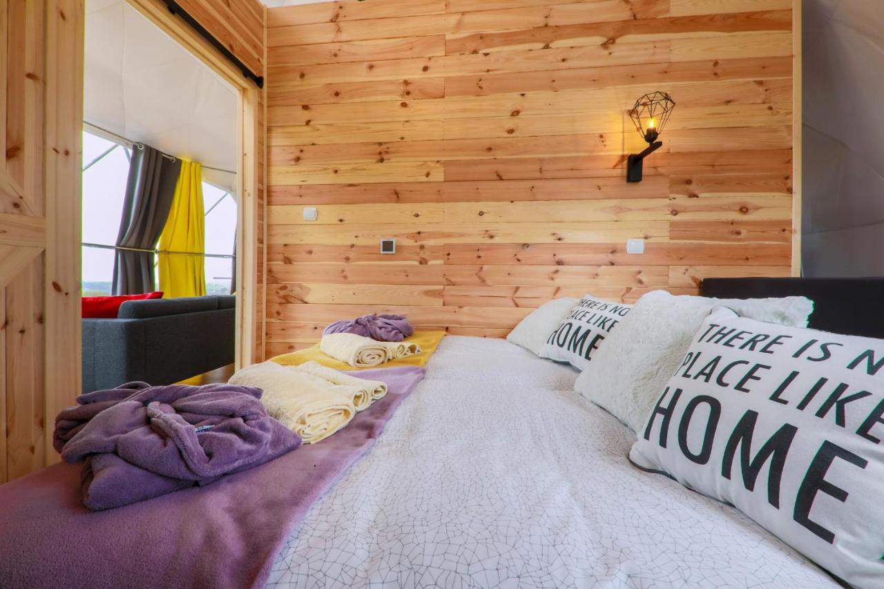 Bed and Breakfast Glamping Gliczarow Klapnioki Leśnica Exterior foto