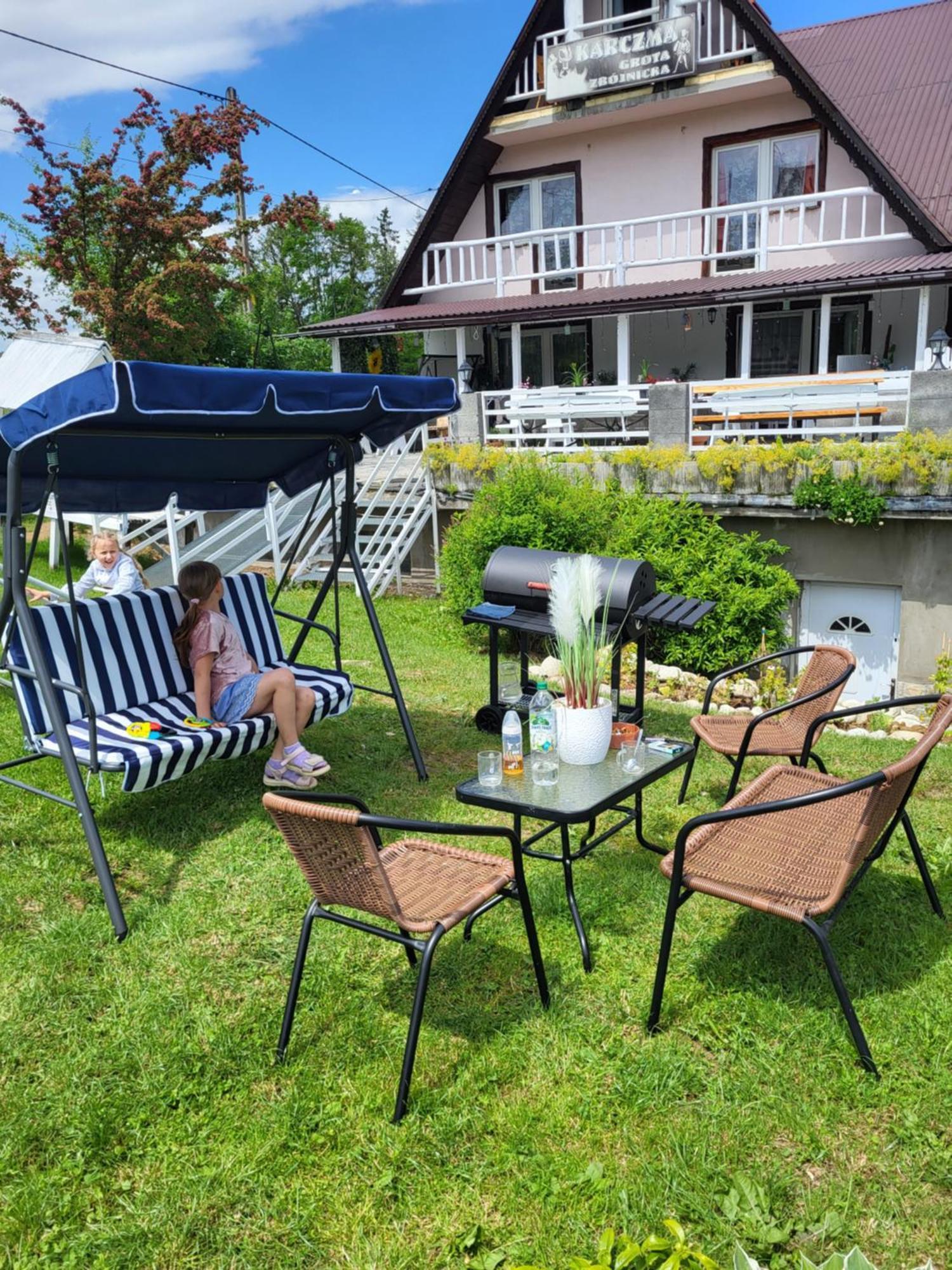 Bed and Breakfast Glamping Gliczarow Klapnioki Leśnica Exterior foto