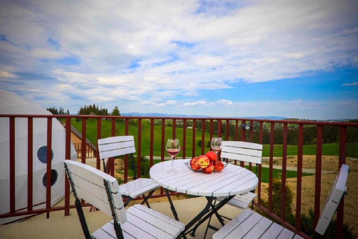 Bed and Breakfast Glamping Gliczarow Klapnioki Leśnica Exterior foto